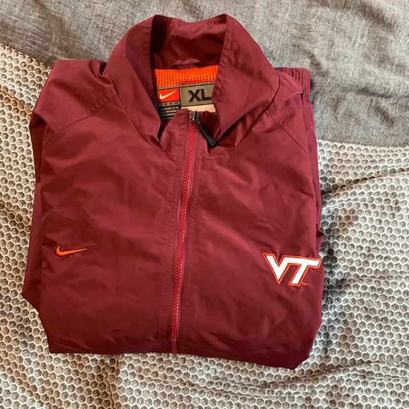 Nike windbreaker - Picture 1 of 4